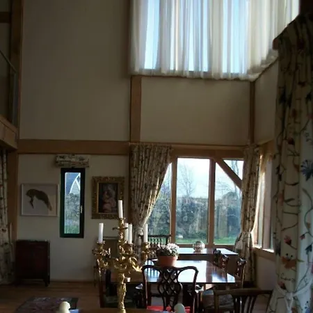 Mount Coggill Villa *
